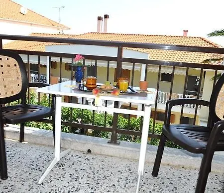 Guest house Marina Koinira