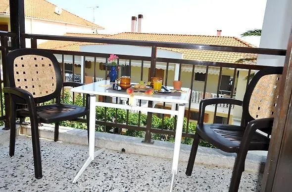 ゲストハウス Marina コイニラ